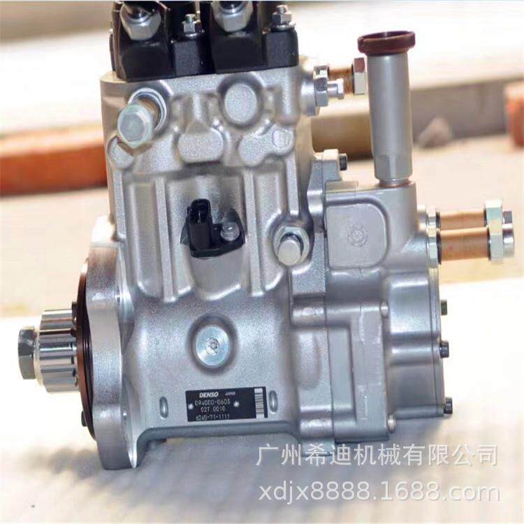 PC1250-8PC1250-8MO6D170E-5发动机燃油泵柴油泵挖掘机配件