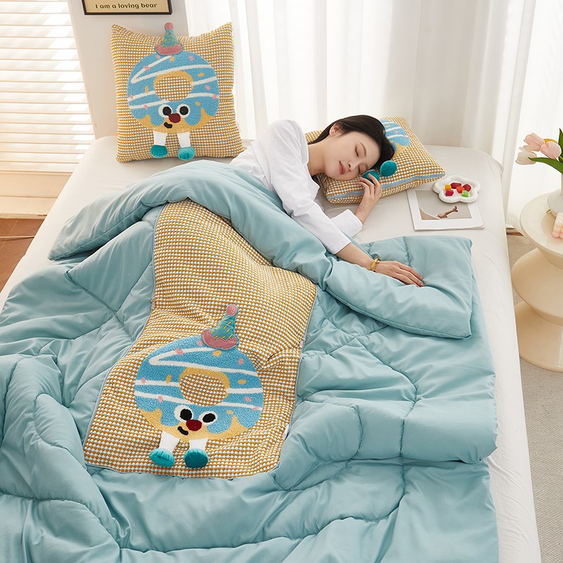 卡通抱枕被子两用二合一办公室午睡空调毯学O生宿舍夏凉折叠靠垫