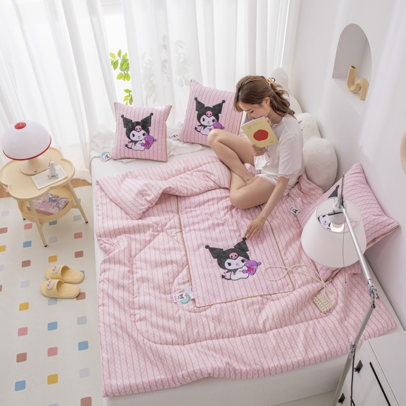 库洛米抱枕被子两用汽车沙发靠垫可D爱办公室宿舍午休空调被三丽