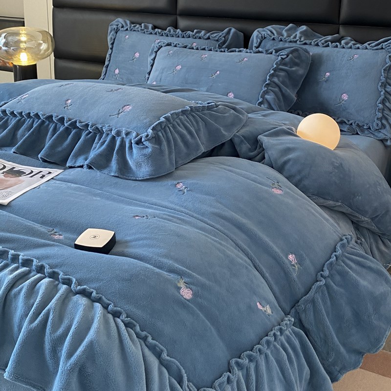 冬季A类花边牛奶绒床上四件套珊瑚法兰绒面刺P绣保暖加厚被套床单