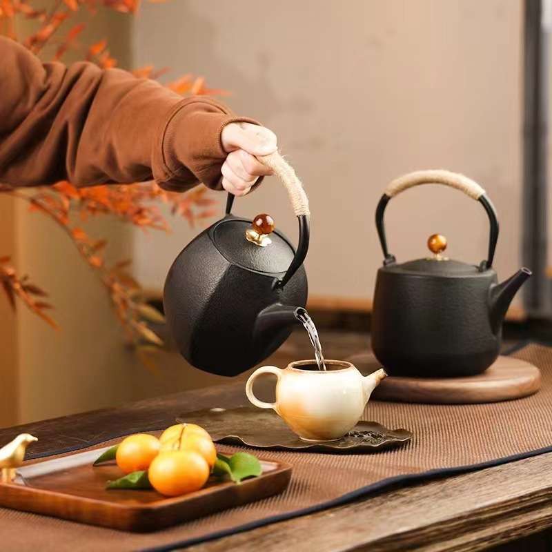 家用复古铸铁茶壶手工无涂层烧水煮茶壶 炭火炉煮茶器厂家