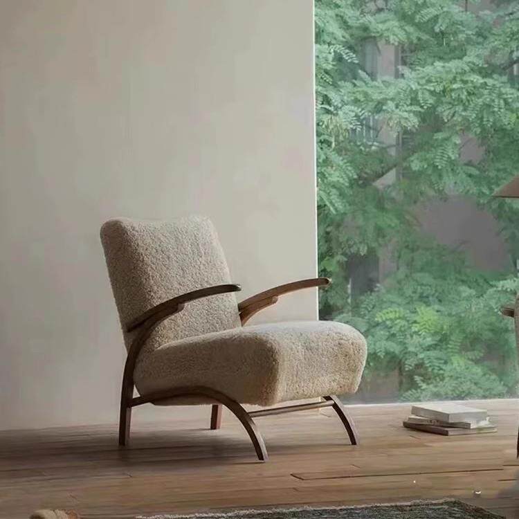 中古复刻设计师创意法式复古艺术奶油风实木羊羔毛休闲客厅沙发椅