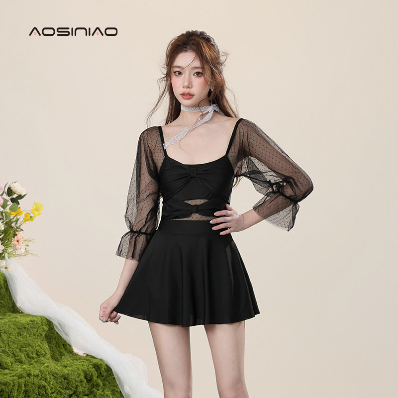 连体泳衣女夏2024新款爆款海边保守高级J感显瘦遮肚裙式平角游泳