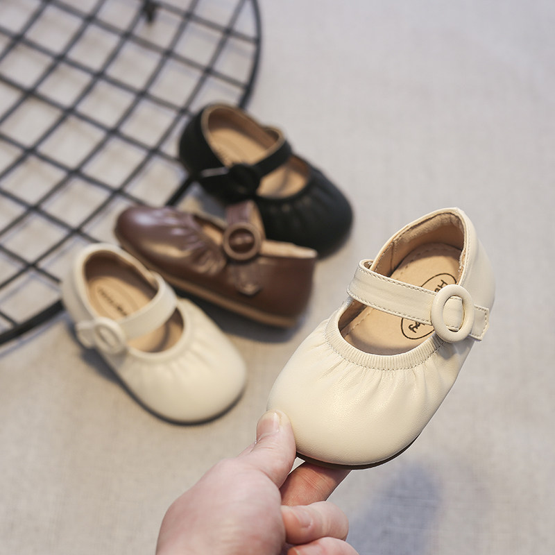 女宝宝鞋子1-3岁2春秋软底婴儿鞋婴幼儿防滑小皮鞋秋季小童婴儿鞋