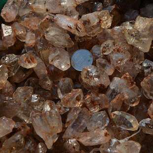 天然白水晶原石 骸骨水晶 小闪灵钻水晶柱