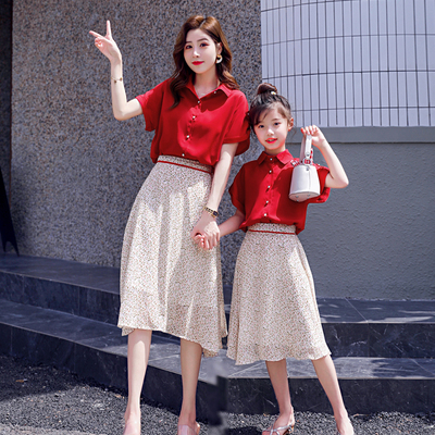 大红色网红炸街亲子装连衣裙套装2021夏装新款母女装洋气两件套潮