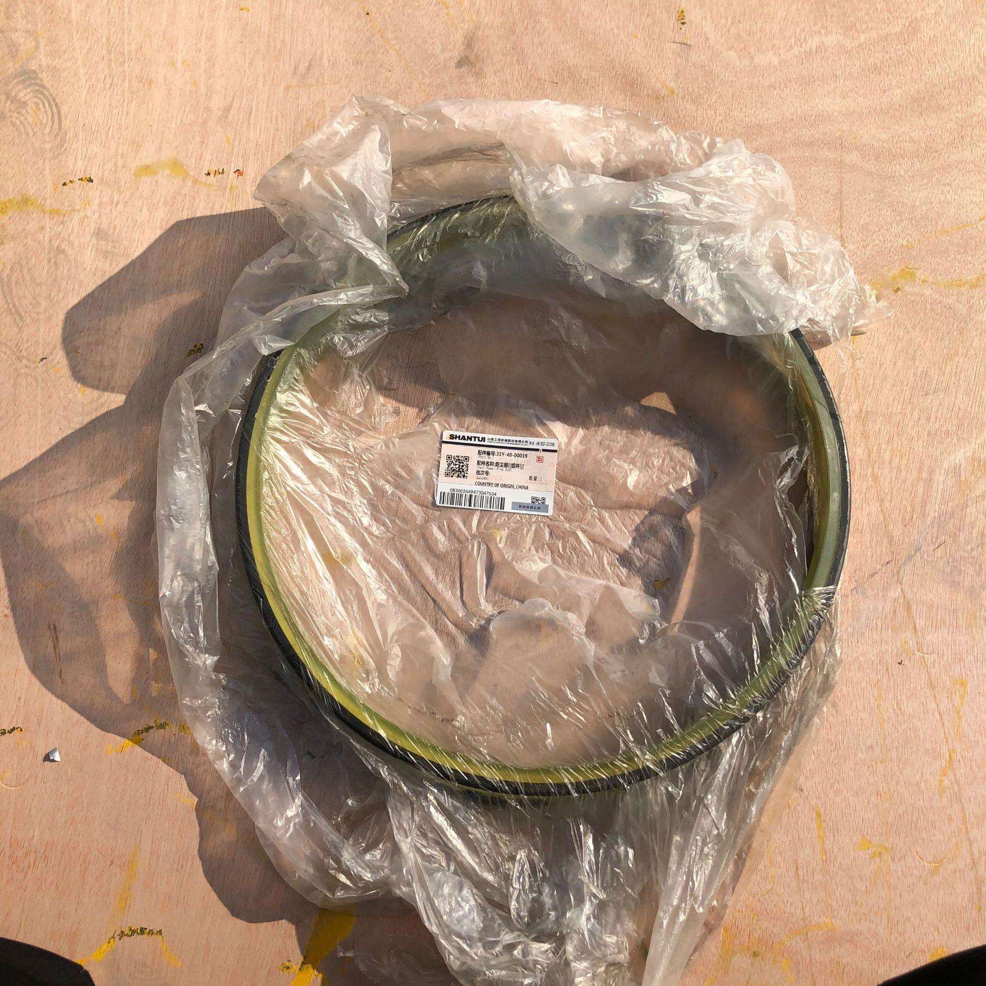 山推SD42推土机配件直供终端：31Y-40-00019防尘圈