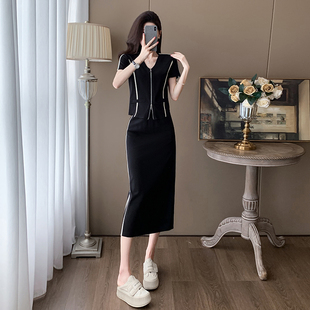 半身裙两件套夏 裙女高级感气质显瘦V领拉链短袖 时尚 休闲运动套装