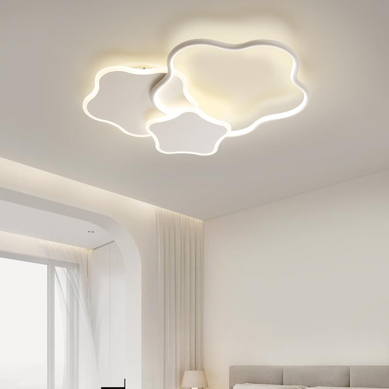 卧室灯现代简约个性创意星星儿童房灯具奶油风温馨浪漫LED吸顶灯