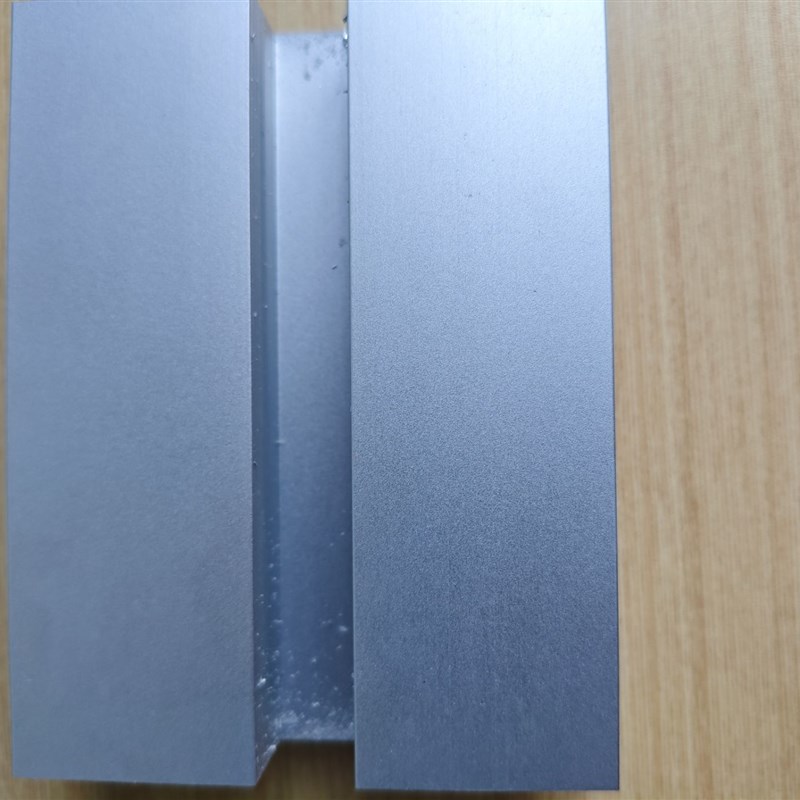 广东玻璃高隔断铝合m金隔断84款型材单层钢化玻璃隔断玻璃隔断墙