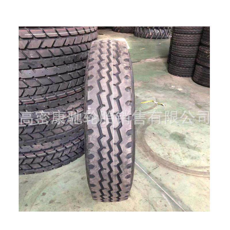825R20三线卡客车用轮胎