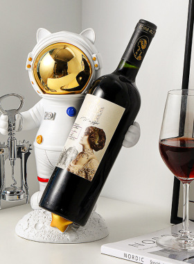 轻奢高档电镀宇航员红酒架家居客厅电视酒柜M餐边柜桌面摆件装饰