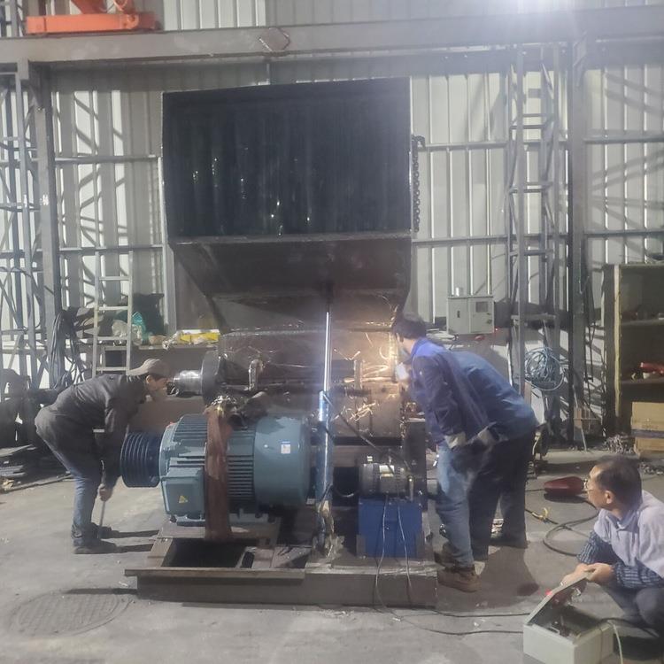 供应南宁 保险杆破碎机 700水果筐破碎机 废旧塑料粉碎机