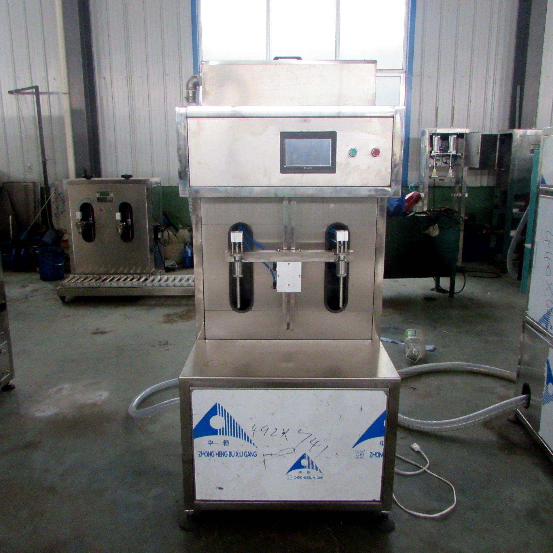 供应 水剂灌装生产线 果汁饮料半自动灌装机 双头液体灌装机图片