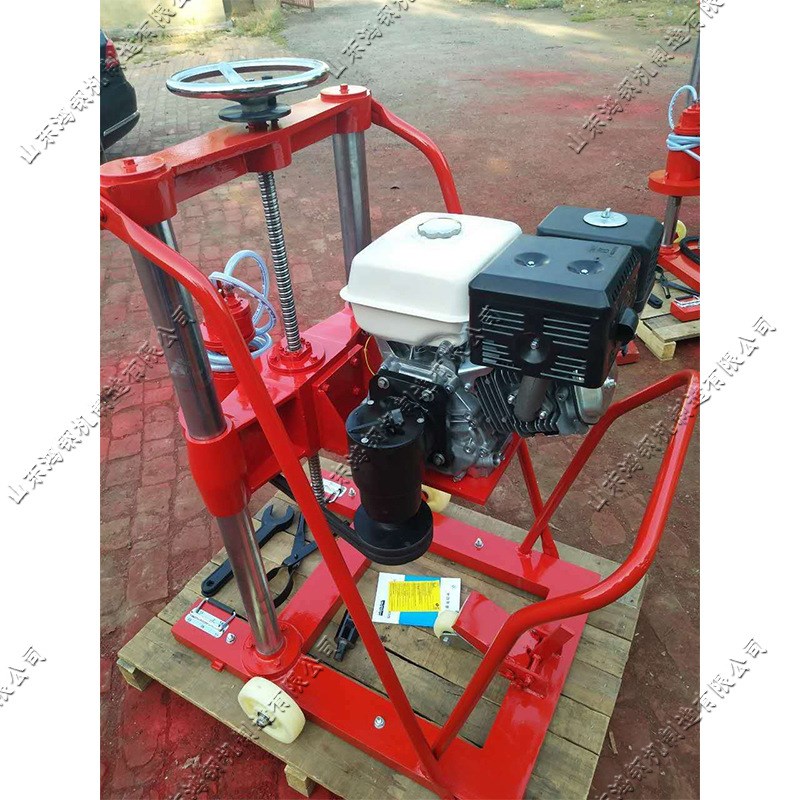 混凝土钻孔取芯机 汽油发动机钻孔取芯机 混凝土公路钻孔机设备