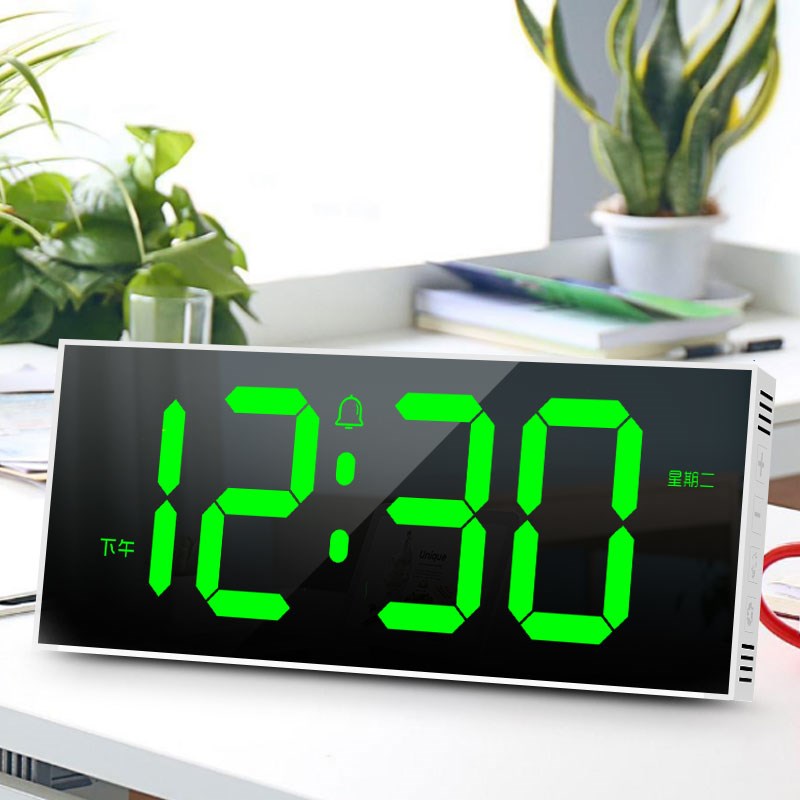 炫彩大屏LED数字时钟七彩变色GRB电子电视柜台钟客厅挂钟氛围夜灯