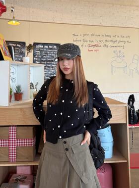 川川也美式正肩波点黑色针织衫女秋冬新短款毛衣开衫上衣外套慵懒