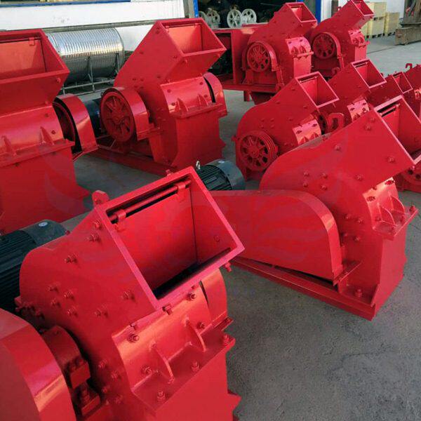 设备产柴油块破碎机小型矿石 生粉碎机水泥式铁移动锤路制砂现货