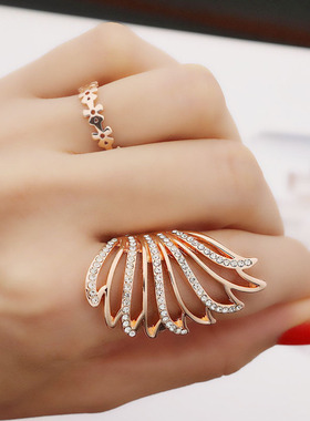 日韩时尚个性食指戒指女满钻玫瑰C金色翅膀羽毛镂空夸张指环开口