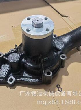 加藤HD820R HD820V 三一SY245 SY265 4M50发动机水泵 挖掘机配件