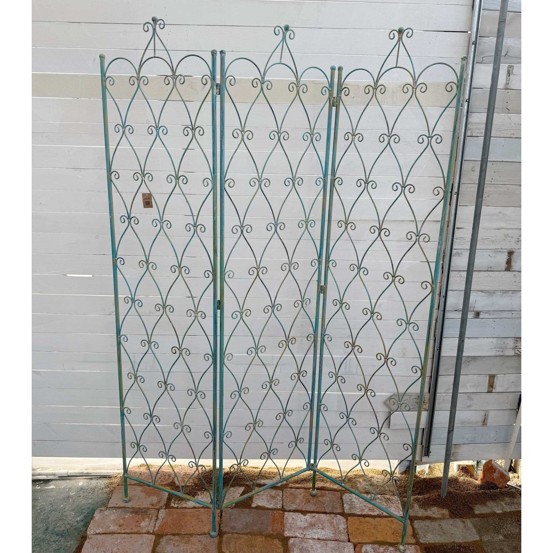 Heavy-Duty Solid Iron Three-Fold Screen Plant Trellis Partit