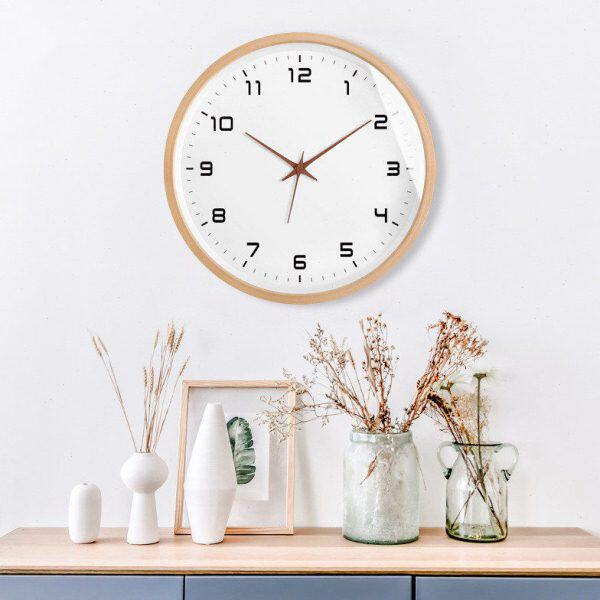 时钟实木北欧风装饰钟客厅挂式挂钟免打孔摆件质个性创意时尚餐厅