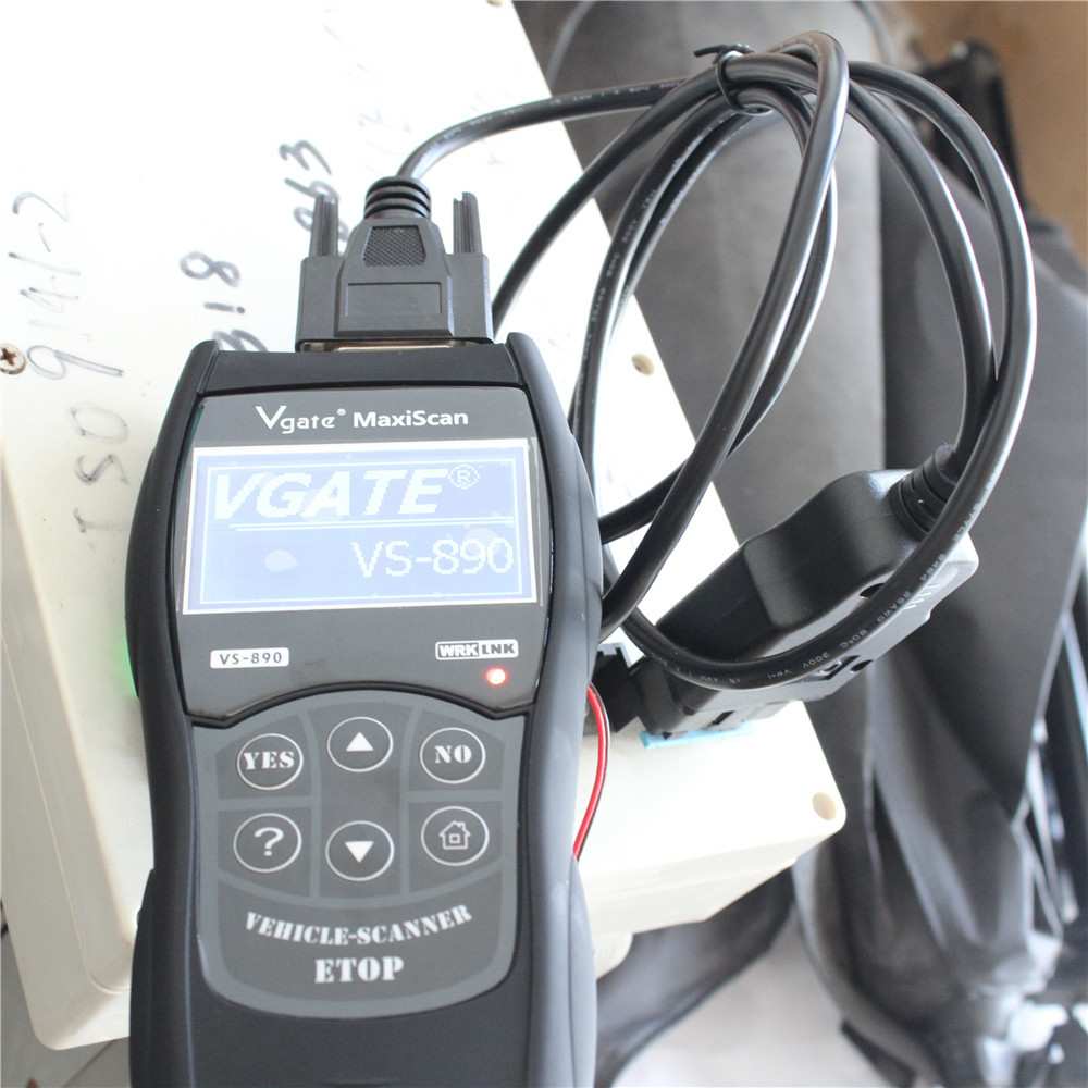 现货Vgate Maxiscan VS890 OBD2 Scanner 多语言汽车故障诊断仪