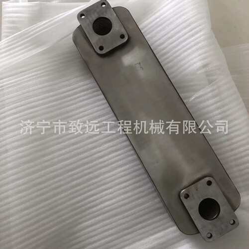 挖掘机油冷却器 S6D170-1 600-651-1350 发动机油冷却器