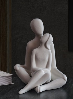 陶瓷磨砂拥抱情侣人物摆件卧室床头装饰玄Q关酒柜工艺品摆设