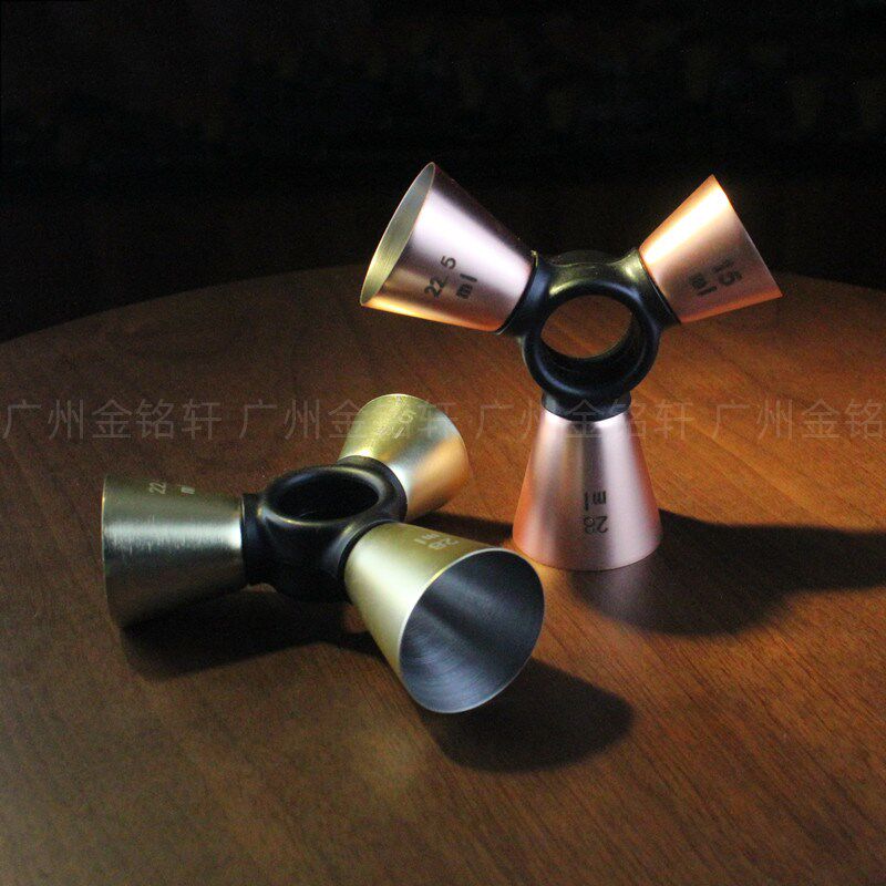 个性造型旋转调酒量杯毫升安士刻度量酒器不锈Q钢鸡尾酒三头量酒