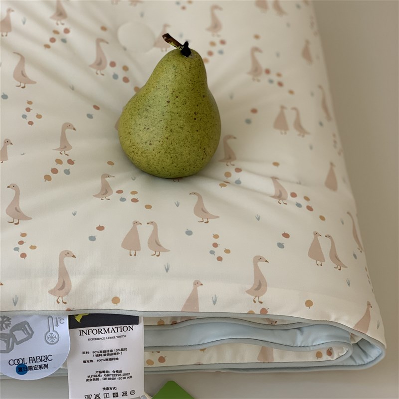 大鹅凉皮夏凉被1.5米可水洗薄款凉感丝冰皮被夏双人2米空调被