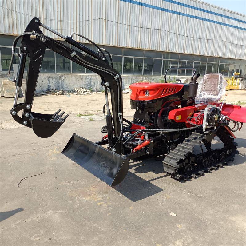 水田旱地两用履带式旋耕机乘坐微耕机多种农具开沟施肥打药机