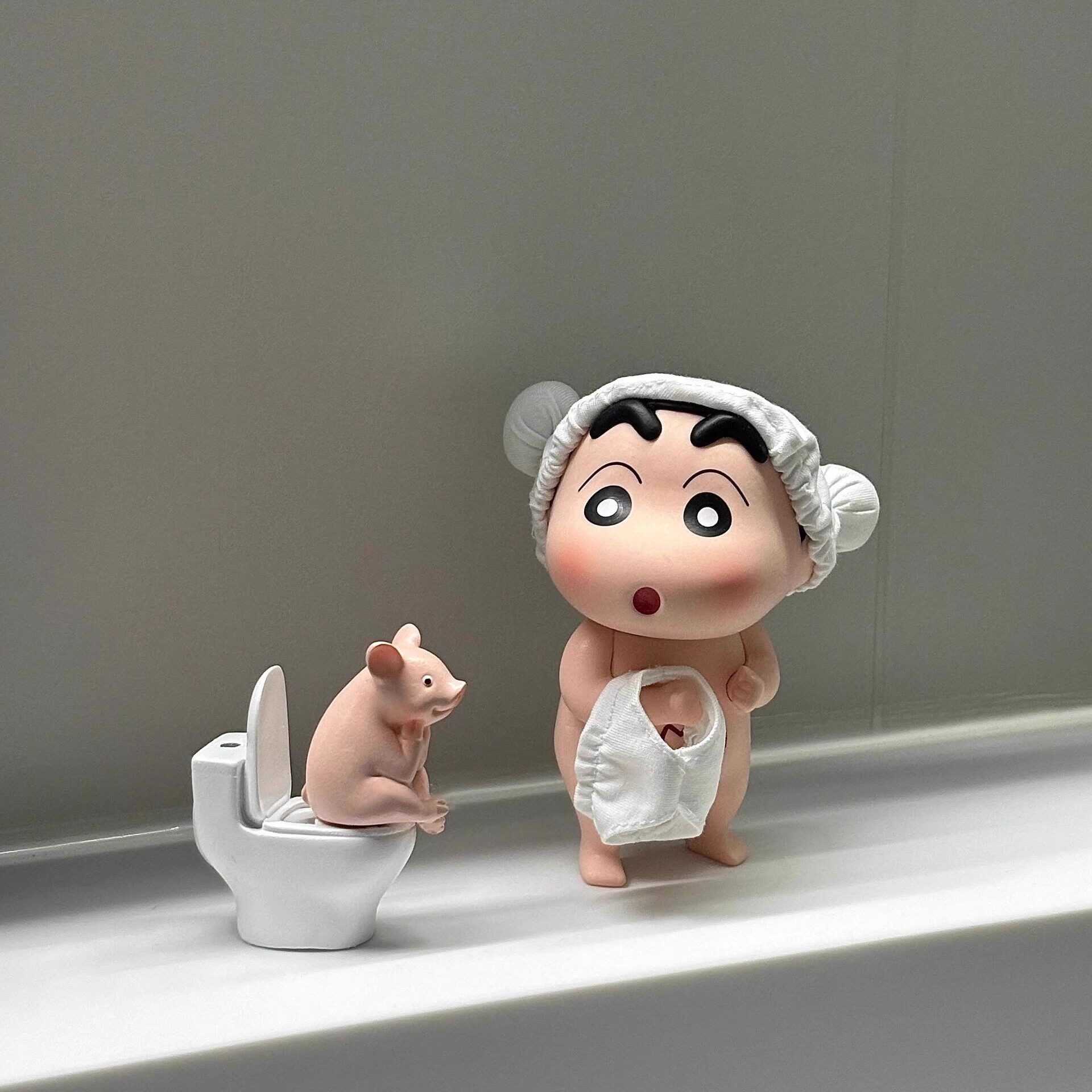 卫生间搭子|上厕所洗澡蜡笔小新摆件可爱房间装饰创意改造小物件