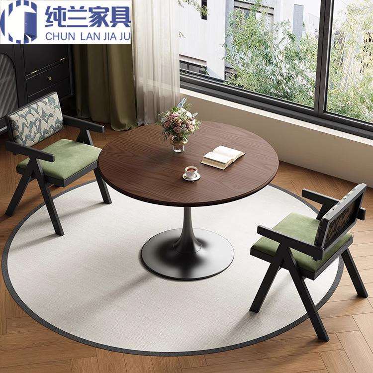 复中古风实木小圆桌郁金香圆形餐桌小户型家用阳台咖啡洽谈胡桃色