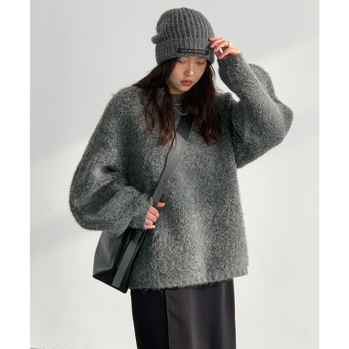 CV大码女装 简约肌理感宽松圆领羊毛套头加厚毛衣冬新款显瘦胖mm