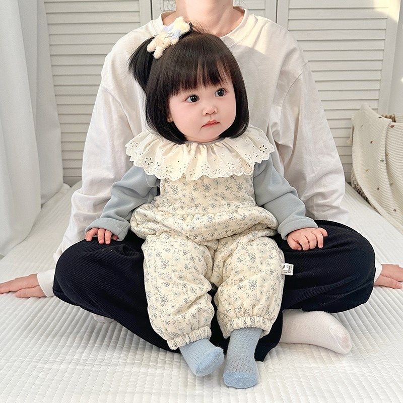 韩版秋冬新款女宝宝连体衣套装周岁小月龄打底背带裤加绒冬装爬服