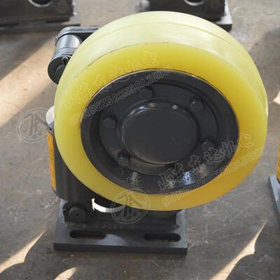 供应L25立井罐笼导向轮单轮 缓冲式滚轮罐耳 聚氨酯缓冲轮