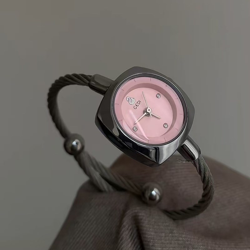 手镯式手表女职场上班族女款轻奢小众高颜值2025新款只看时间学生