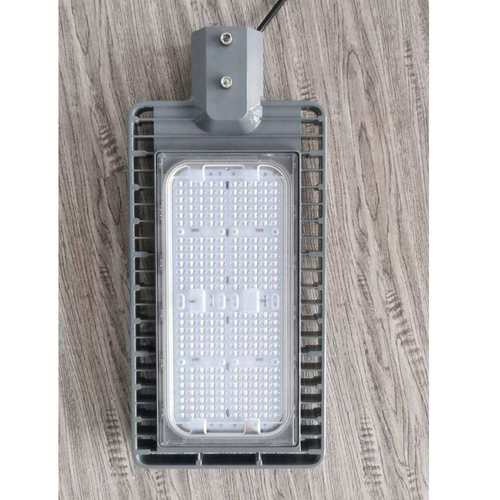 厂家直供70W80W 90W120W150W180W LED 路灯整灯套件道路广场照明