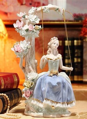 陶瓷摆件西洋美女秋千公主高雅人物桌面装饰品Q新婚乔迁生日小礼