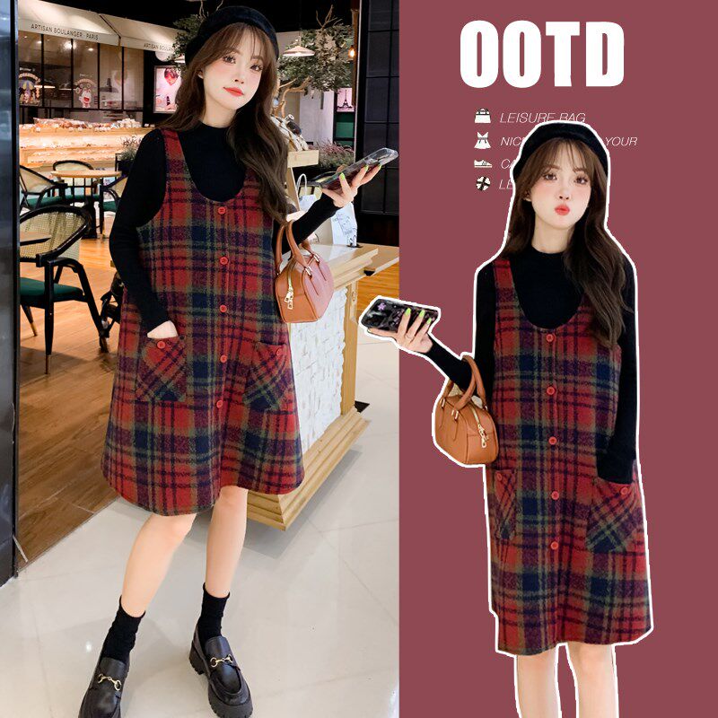 孕妇装冬季韩版宽松气质r潮妈毛呢加厚格纹背带裙毛衣两件套大码