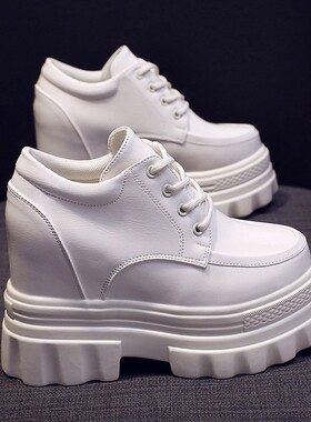小个子内增高女鞋10cm20v21新款秋冬百搭松糕厚底单鞋英伦风小皮
