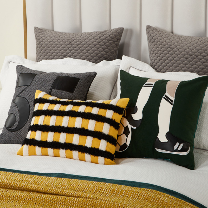 展厅样板间 家具配套 男孩房儿童黄色绿色卡通床上用品 足球