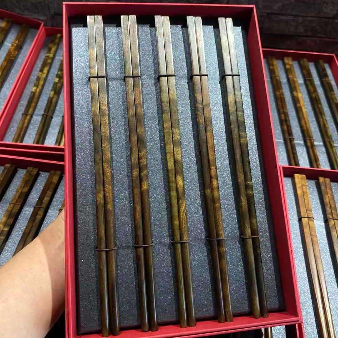 跨境金丝楠木实木老料乌木筷子无漆无蜡家用酒筷子木筷火锅筷