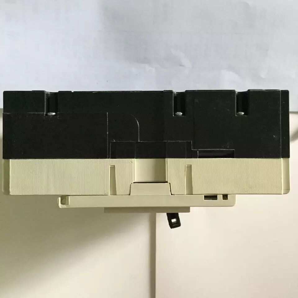 总制 NF250-CW塑壳断路器3P 空气开关150A 200A 250A NF250-SW