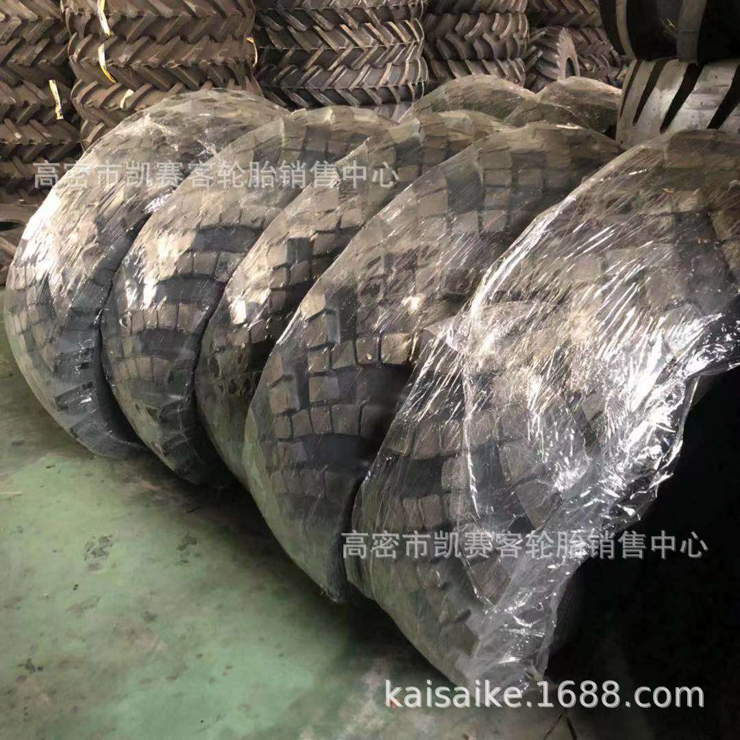 拼柜出口14.00 1400-20人字越野轮胎载重炮车轮胎 新货生产