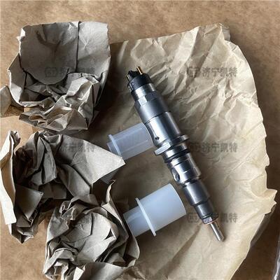 PC220/240-8-8M0挖掘机 发动机喷油器6754-11-3011 挖机原厂配件