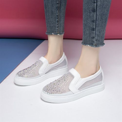 2024年新款夏季透气百搭水钻网布透气板鞋大码女鞋41一43小白鞋女