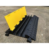 大三线槽减速带 浙江衢州新款 欧盟质量橡塑减速带 RoHs