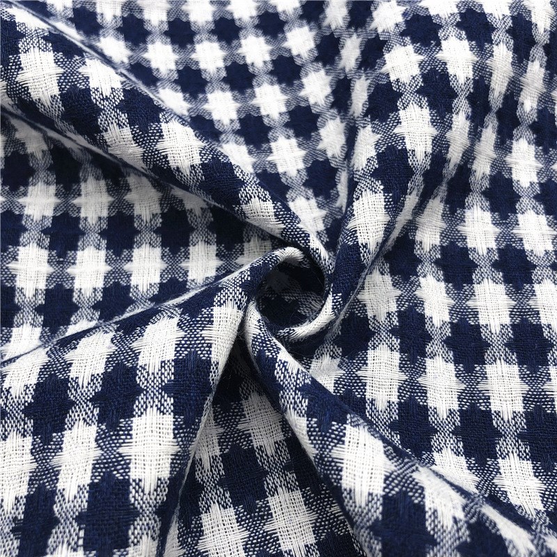 现货供应 时尚棋盘格黑白格子面料 西装外套服装面料 全棉格子布